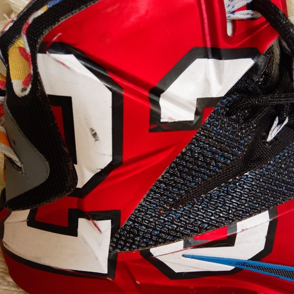 Nike Lebron James 12 SE, Men 11 US, Multicolor. - Picture 9 of 16